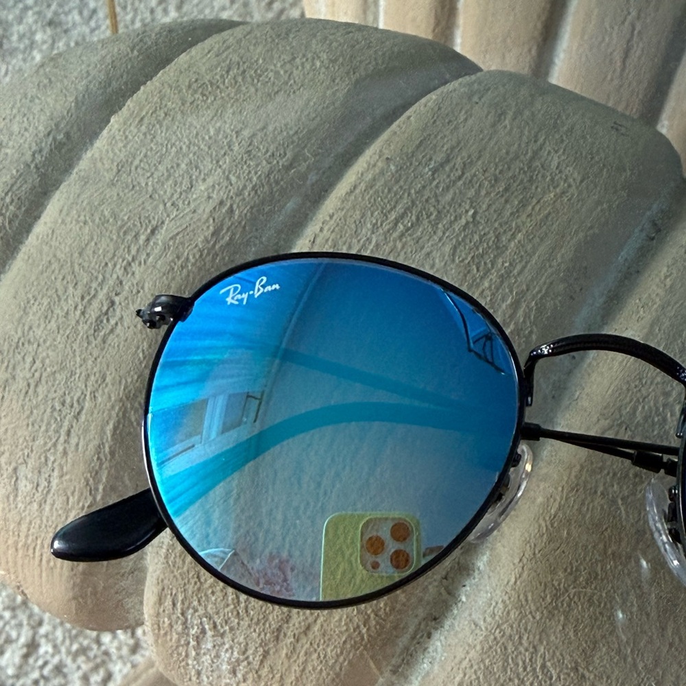 Ray-Ban Black and Blue Sunglasses - Picture 5 of 5